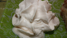 Chantilly à l'amaretto au siphon