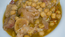 Pied de veau aux pois chiches.