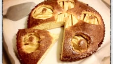 Gâteau aux pommes caramélisées maison