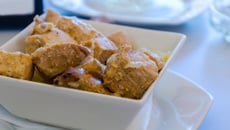 Endives et pavés de thon au curry façon gratin