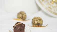 Truffes chocolat, caramel au beurre salé et ananas confits