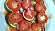 Courgette à la tomate