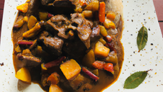 Curry d'agneau aux quatre fruits