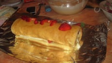 Roulé au mascarpone et aux fraises