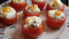 Tomates farcies aux œufs