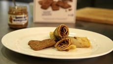 Crêpes de pâte à tartiner au spéculoos et spéculoos Jules Destrooper émiettés