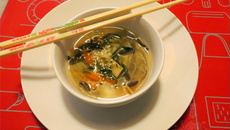 Soupe miso japonaise traditionnelle