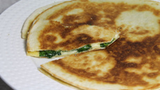Quesadillas au fromage et aux épinards