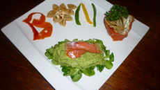 Mousse de brocolis et son petit panier de saumon