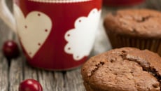 Muffins tout chocolat aux cranberries