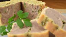 Pâté de couenne de porc aux herbes