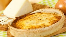 Quiche lorraine à la crème fromagère Elle & Vire