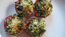 Tomates gratinées aux herbes