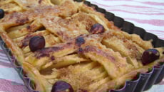 Tarte aux pommes et noisettes entières