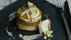 Mille-feuille Le Rustique : Brie, Pommes et Andouillettes
