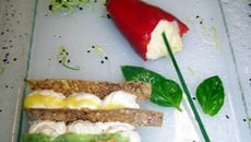 Comme un gentil coquelicot (la brandade de morue revisitée, une au fenouil en pimentos del piquillos, une à la crèmefouettée servie en tacos de pâte à raviole)