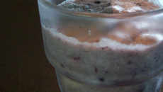 Mousse aux fruits rouges et confiture