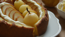 Charlotte aux poires à la crème anglaise