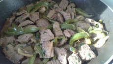 Bœuf sauté aux poivrons