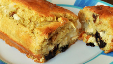 Cake au chèvre et pruneaux