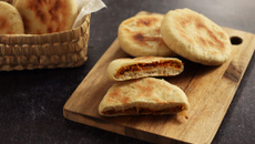 Petits pains farcis végétariens à la poêle