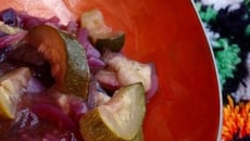 Salade d'aubergine et courgettes orientales