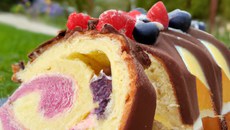 Charlotte aux fruits rouges et chocolat blanc