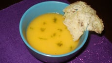 Velouté de potimarron croquants à l'emmental et aux graines de moutarde