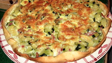 Tarte aux courgettes et lardons