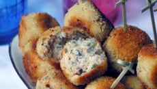 Croquettes de mini bâtonnets Petits Coraya sauce samouraï