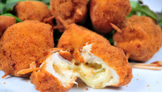 Beignets de manioc à la mozzarella