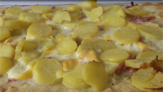Pizza tartiflette ou pizza savoyarde