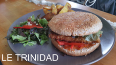 Le TRINIDAD - Burger au poulet, chorizo, poivrons et sauce Porto