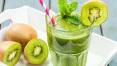 Smoothie orange kiwi