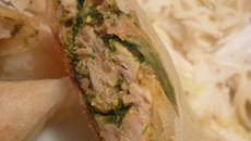 Feuille de brick aux épinards et poulet.