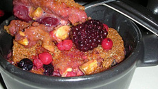 Pain perdu au lait de coco fruits rouge et pistache