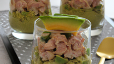 Verrine de mousse thon et d'avocat au fromage frais