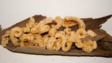 Couennes de porc frites