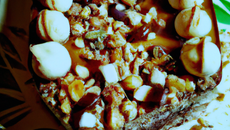 Gâteau aux noix et aux bonbons Mars