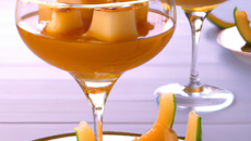 Aperitif léger - Verrines de melons à la liqueur de cognac-caramel