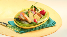 Salade romaine et légumes en tempura