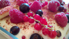 Tiramisu aux fruits rouges frais et fromage blanc
