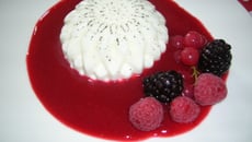 Panna cotta aux fruits rouges et vanille