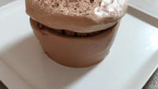 Soufflé au chocolat et à la mousse de Halva