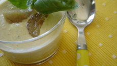 Soupe Froide de Poivrons Jaunes et Citrons Confits