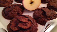 Pomme au four aux cookies au chocolat
