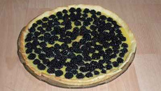 Tarte aux mûres et à la crème pâtissière