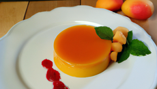 Mousse à l'abricot et son coulis