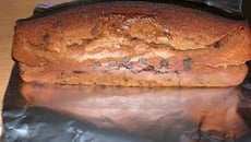 Gâteau au yaourt au chocolat praliné avec pépites de chocolat