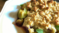 Crumble aux mirabelles de chez maman